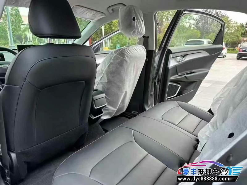 24年吉利几何轿车抵押车出售