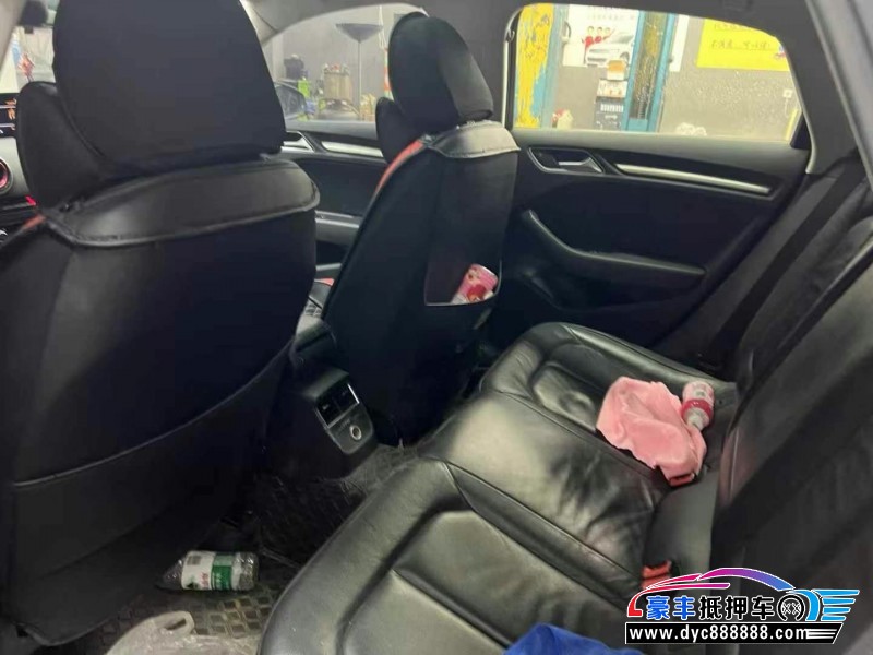 16年奥迪A3轿车抵押车出售