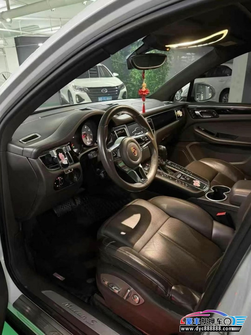 15年保时捷Macan迈凯轿车抵押车出售