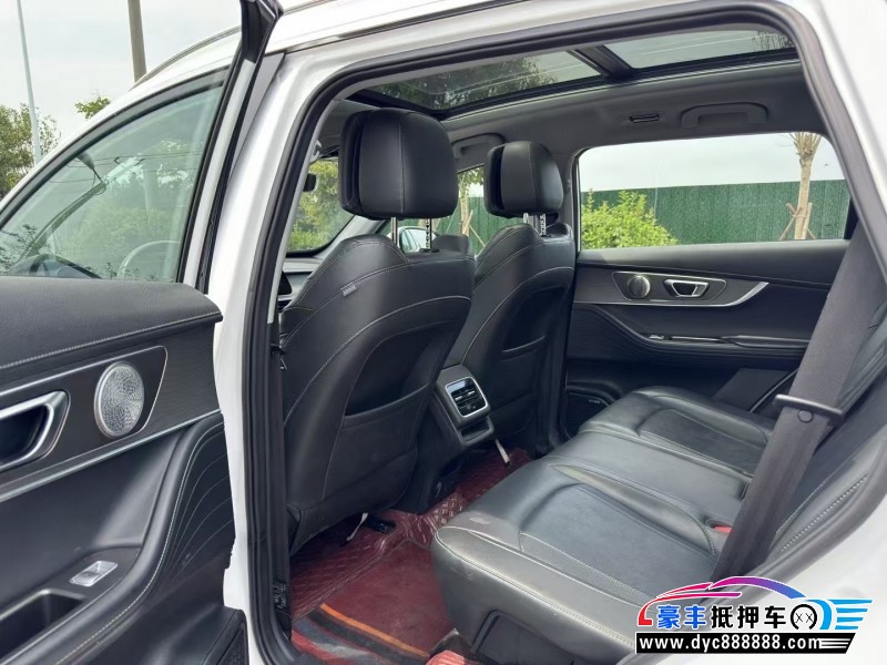 22年奇瑞瑞虎8轿车抵押车出售