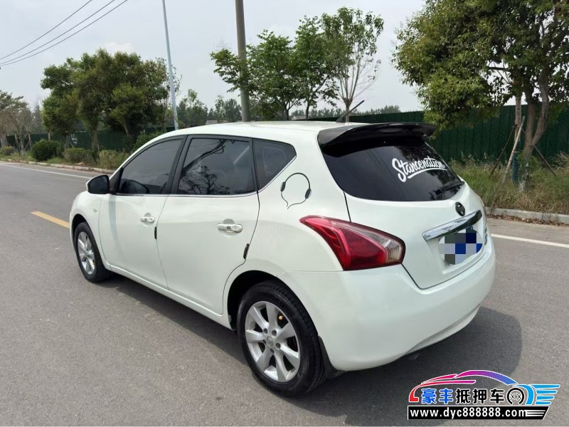 15年日产骐达轿车抵押车出售