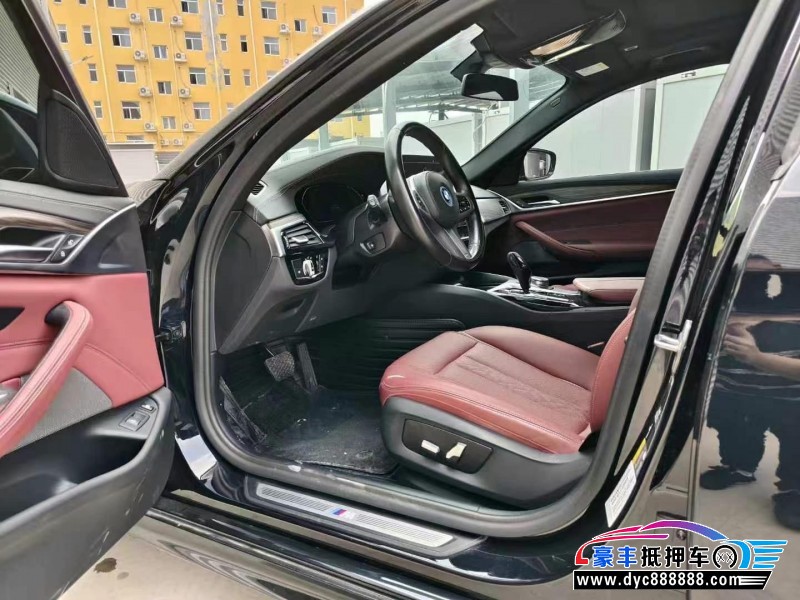 22年宝马5系轿车抵押车出售