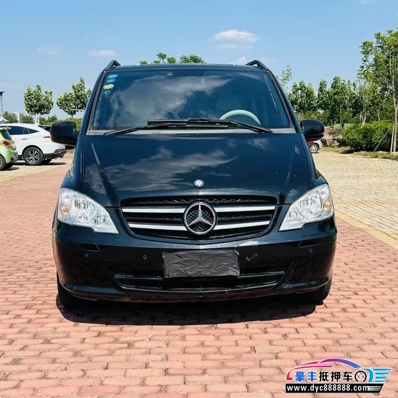 13年奔驰威霆轿车抵押车出售