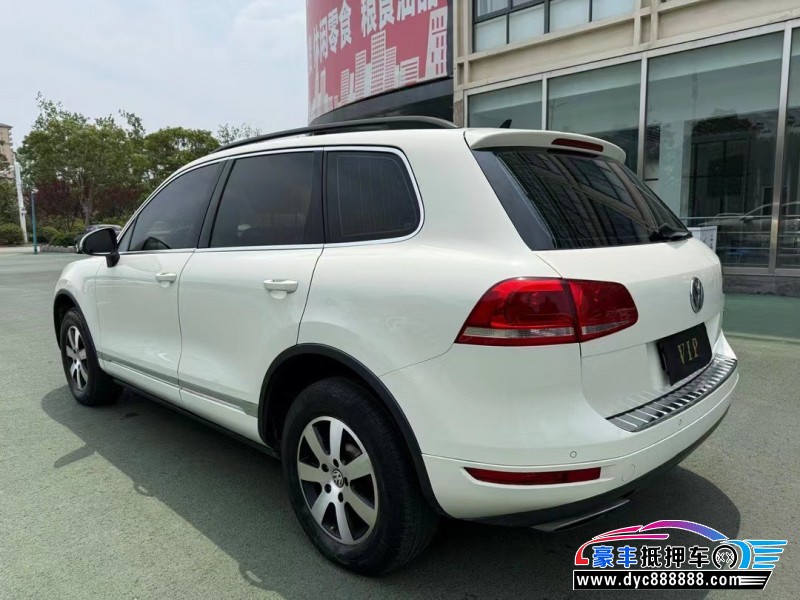 11年大众途锐轿车抵押车出售