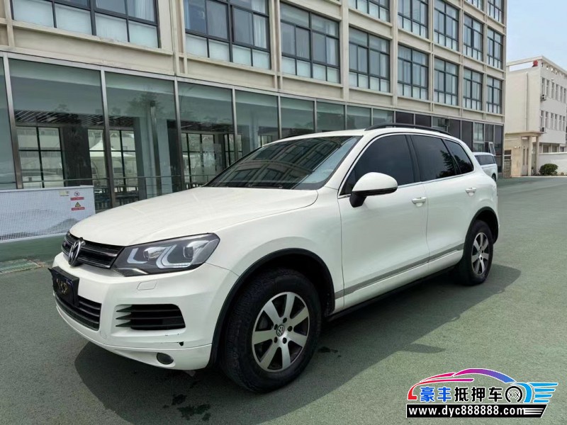 11年大众途锐轿车抵押车出售