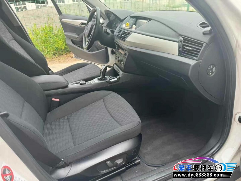 15年宝马X1轿车抵押车出售