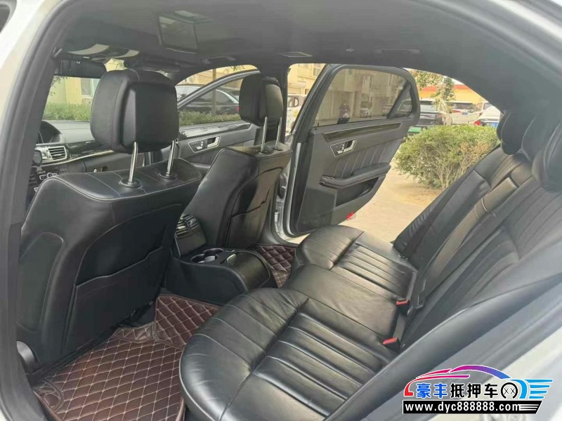 15年奔驰E轿车抵押车出售