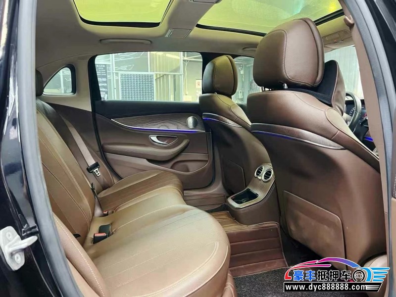 21年奔驰E轿车抵押车出售