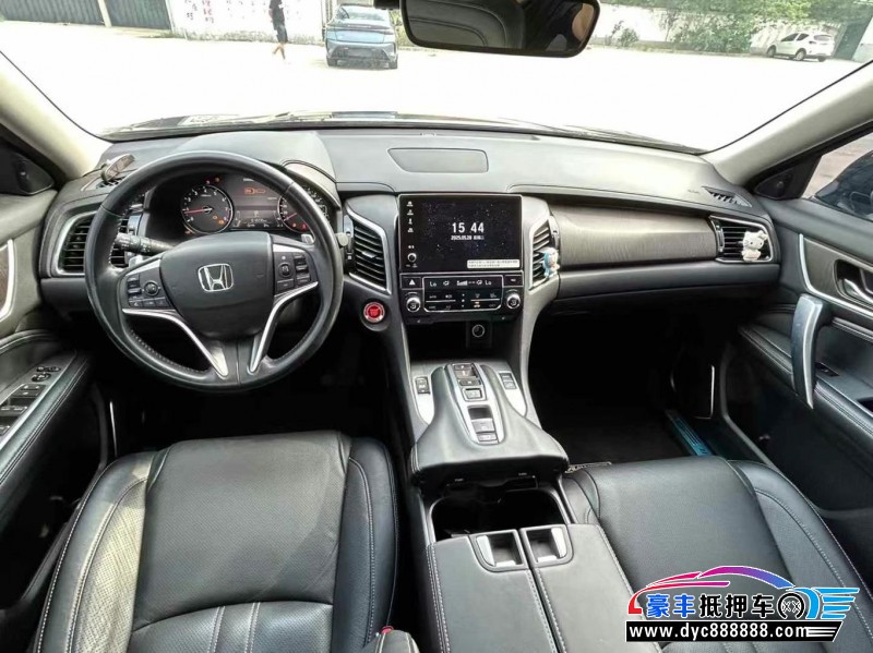 20年本田冠道轿车抵押车出售