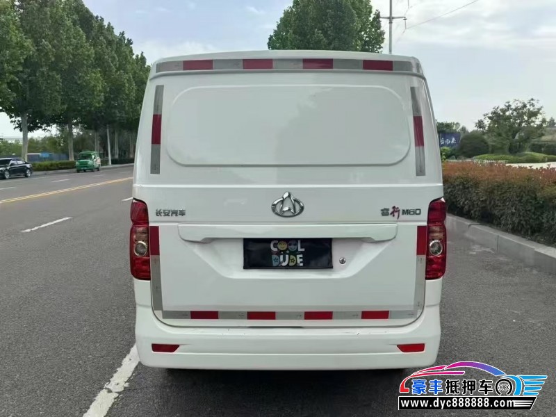 22年长安睿行轿车抵押车出售