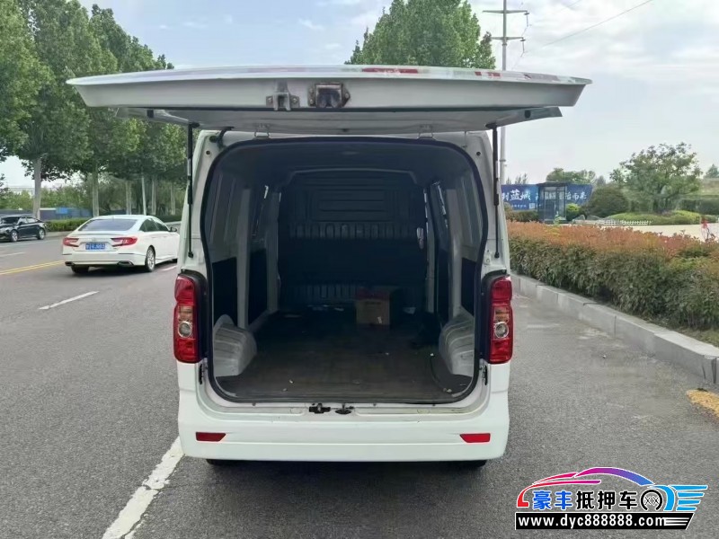 22年长安睿行轿车抵押车出售