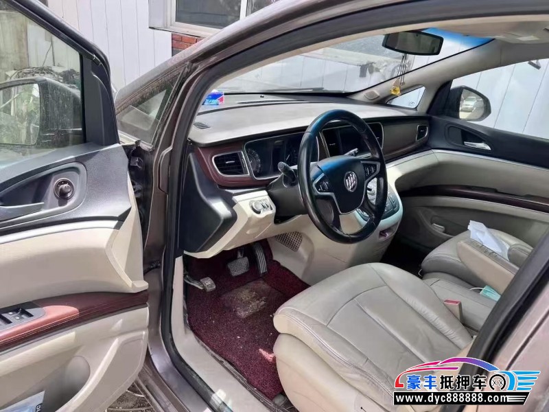 18年别克GL8轿车抵押车出售