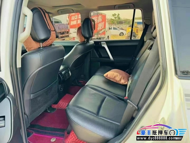 17年丰田普拉多（霸道）轿车抵押车出售