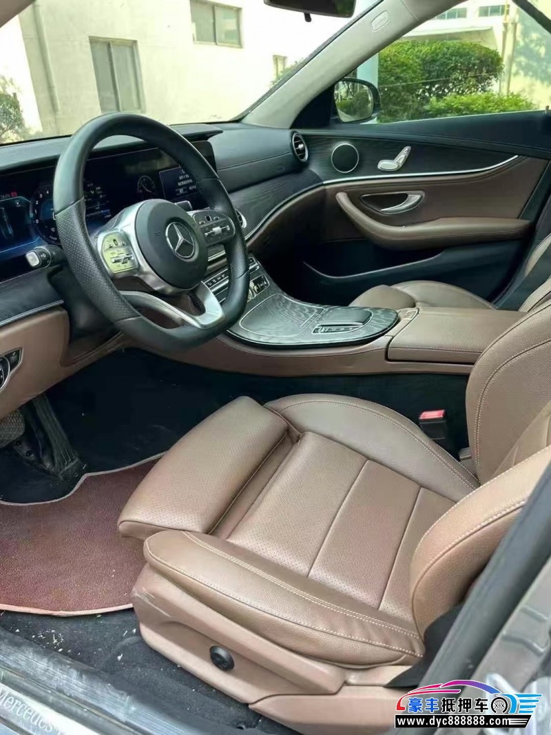 19年奔驰E轿车抵押车出售