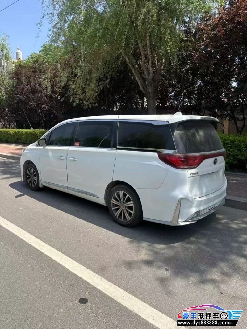 18年传祺M8轿车抵押车出售