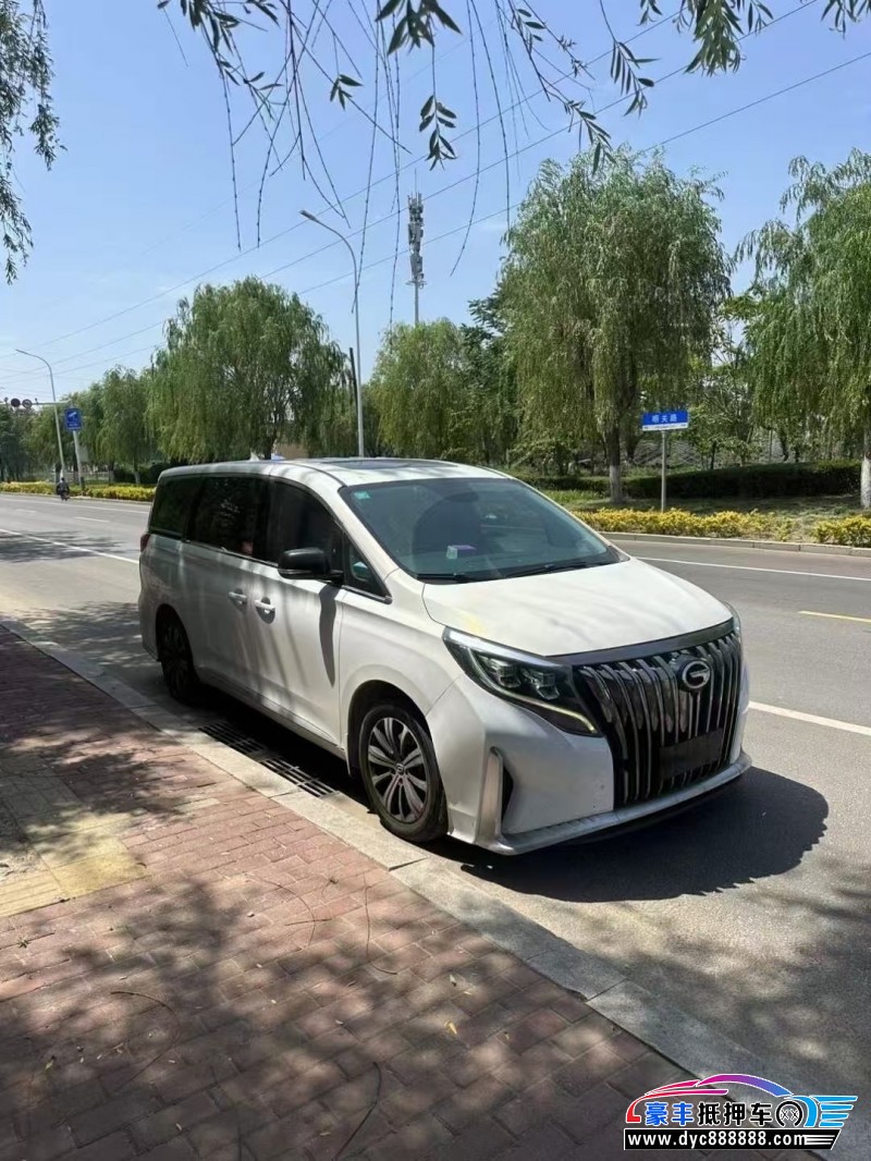 18年传祺M8轿车抵押车出售