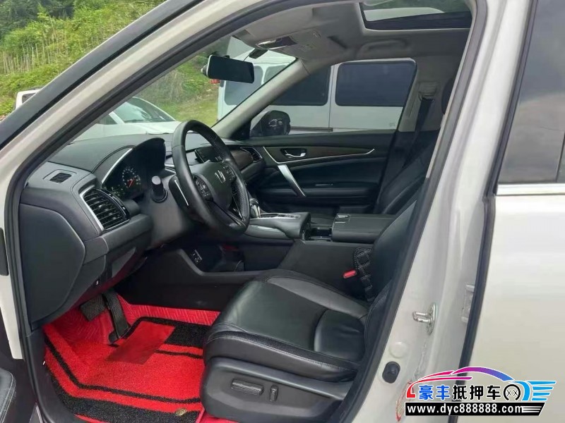 19年本田冠道轿车抵押车出售