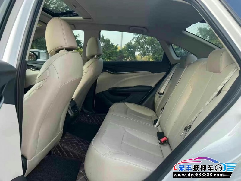 20年别克英朗轿车抵押车出售