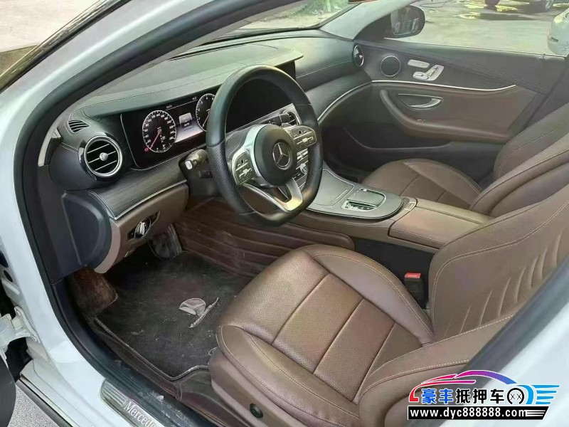 19年奔驰E轿车抵押车出售