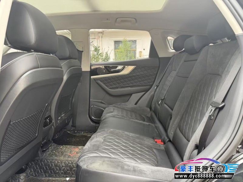 21年红旗HS5轿车抵押车出售