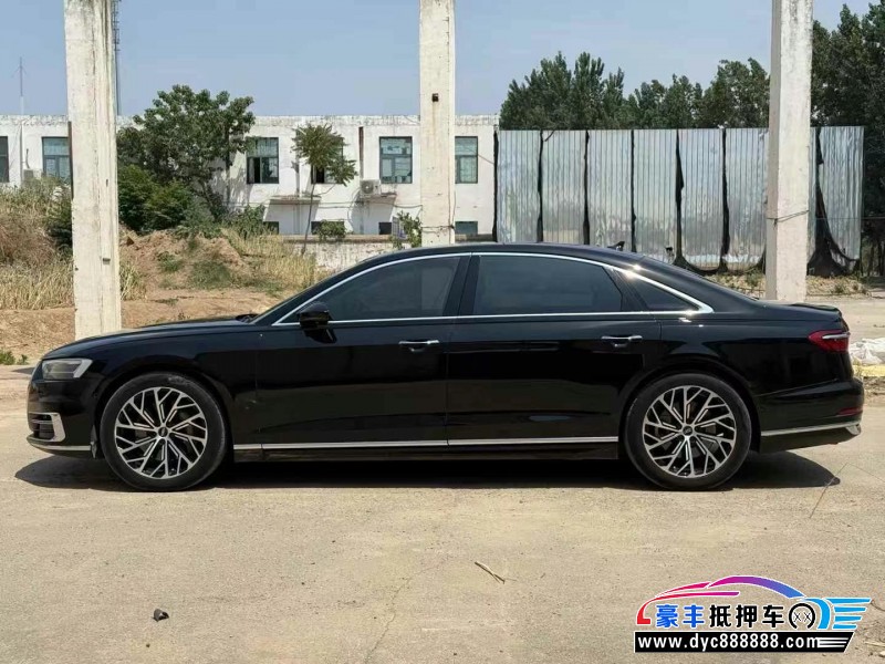 18年奥迪A8L轿车抵押车出售