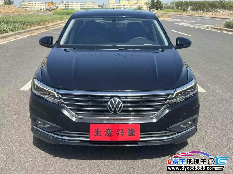 抵押车出售22年大众朗逸轿车