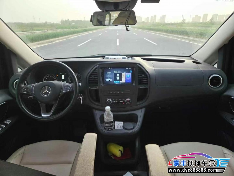 20年奔驰威霆轿车抵押车出售