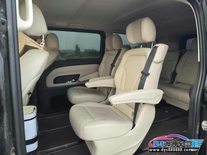 20年奔驰威霆轿车抵押车出售