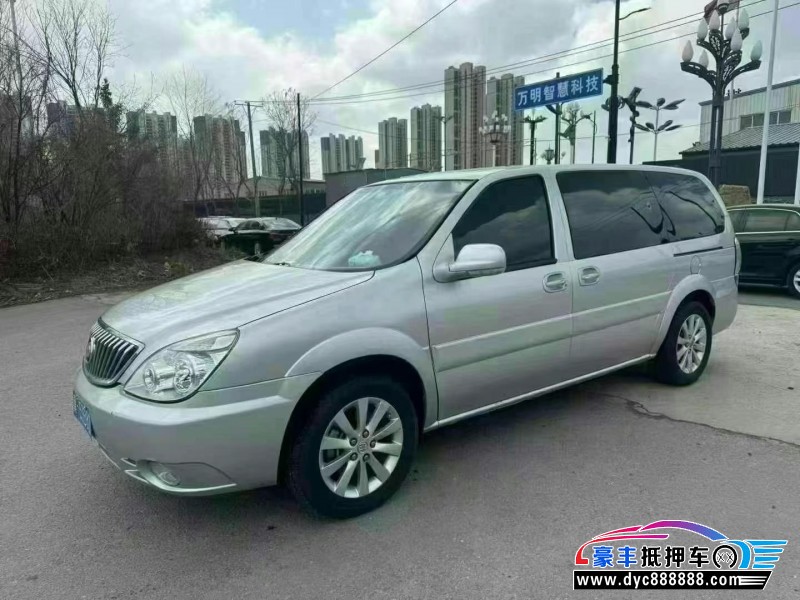 17年别克GL8轿车抵押车出售