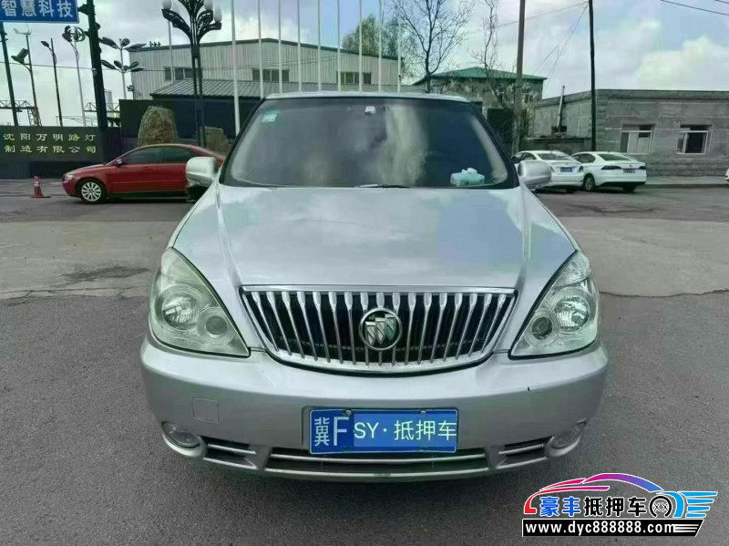 17年别克GL8轿车抵押车出售