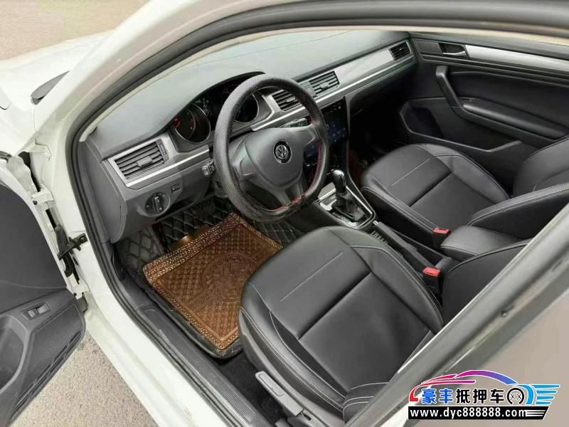 22年大众宝来轿车抵押车出售