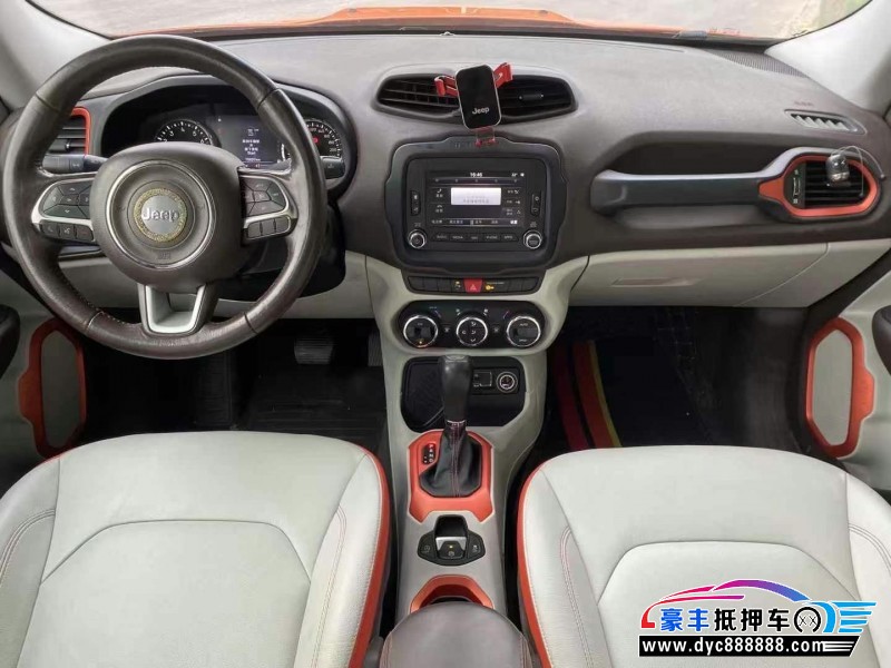 17年Jeep自由侠轿车抵押车出售