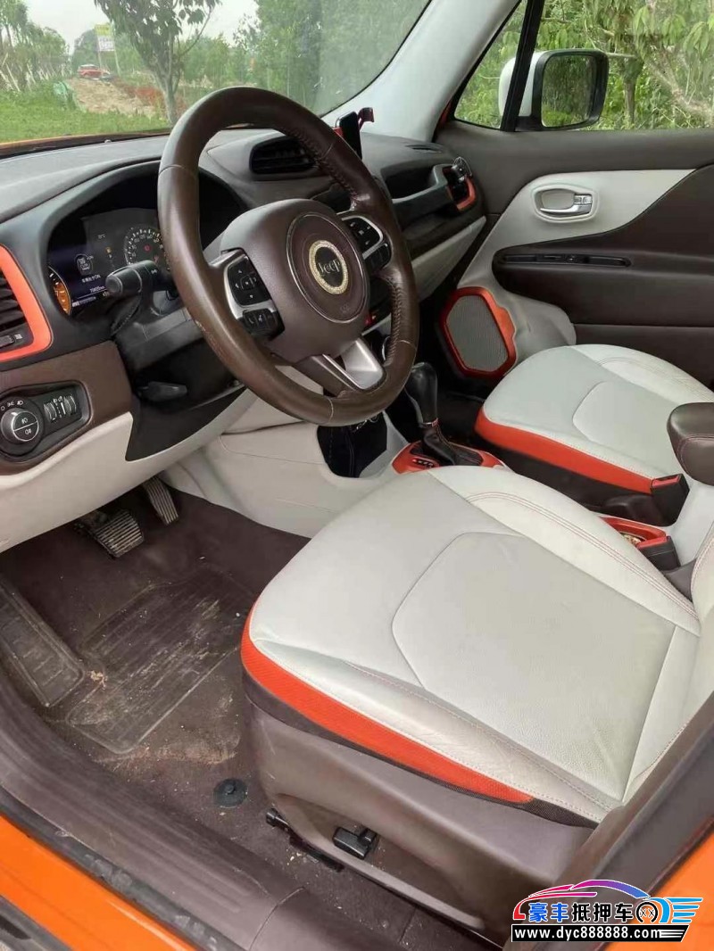 17年Jeep自由侠轿车抵押车出售