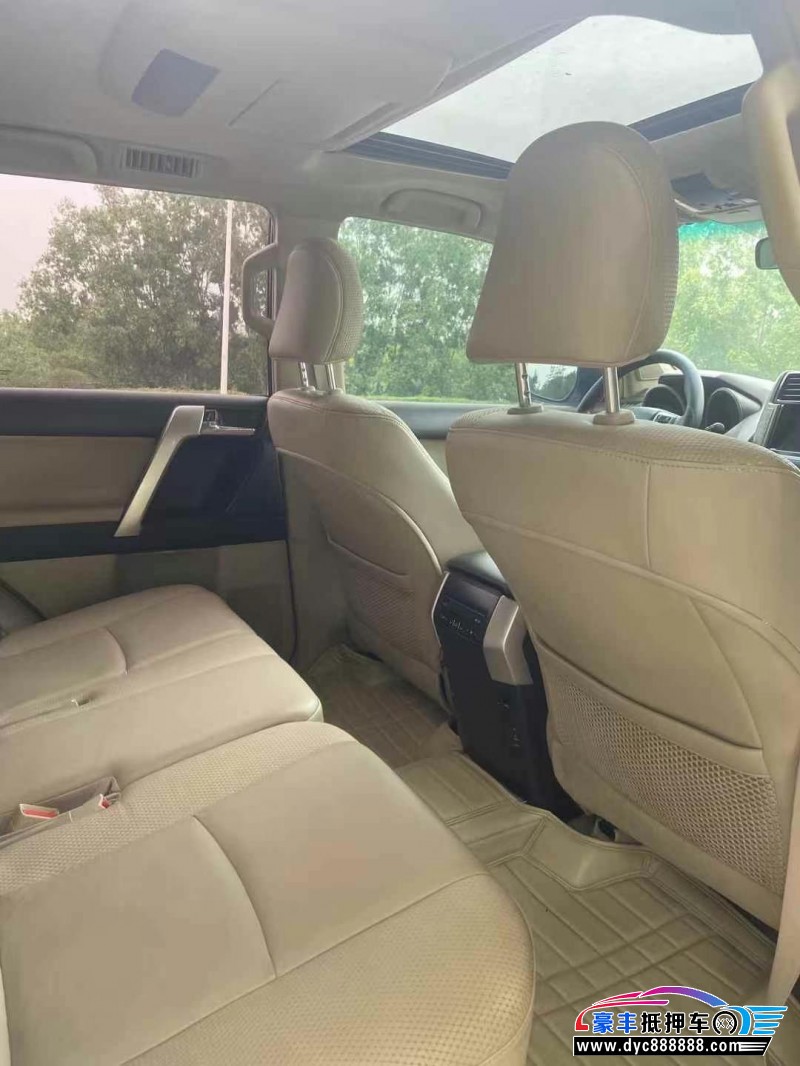 11年丰田普拉多（霸道）轿车抵押车出售