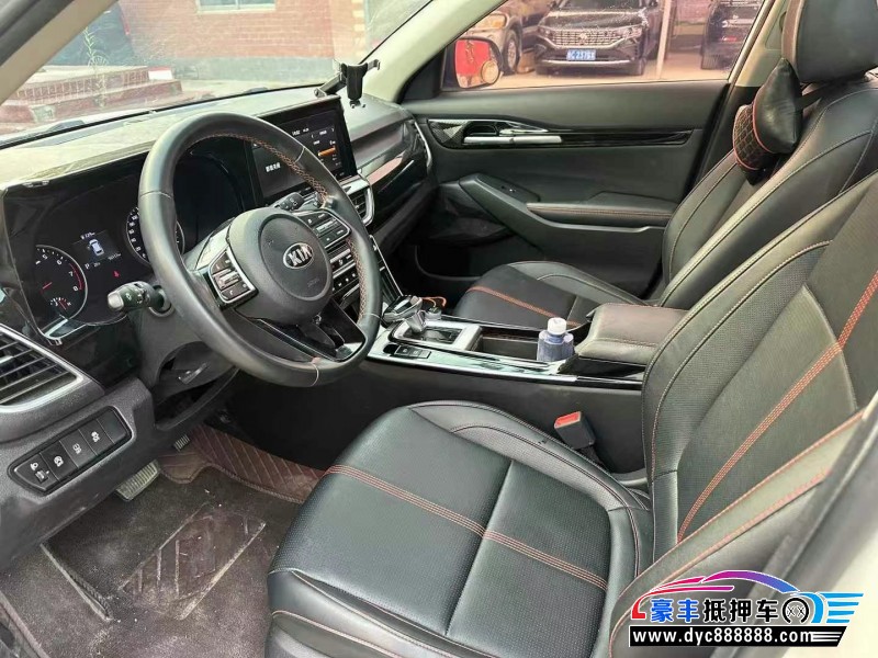 20年起亚KX3轿车抵押车出售