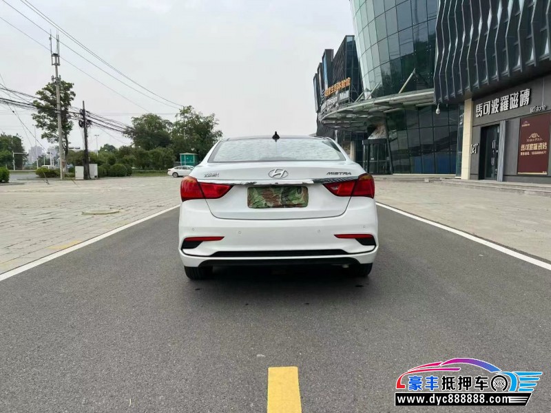 18年现代名图轿车抵押车出售