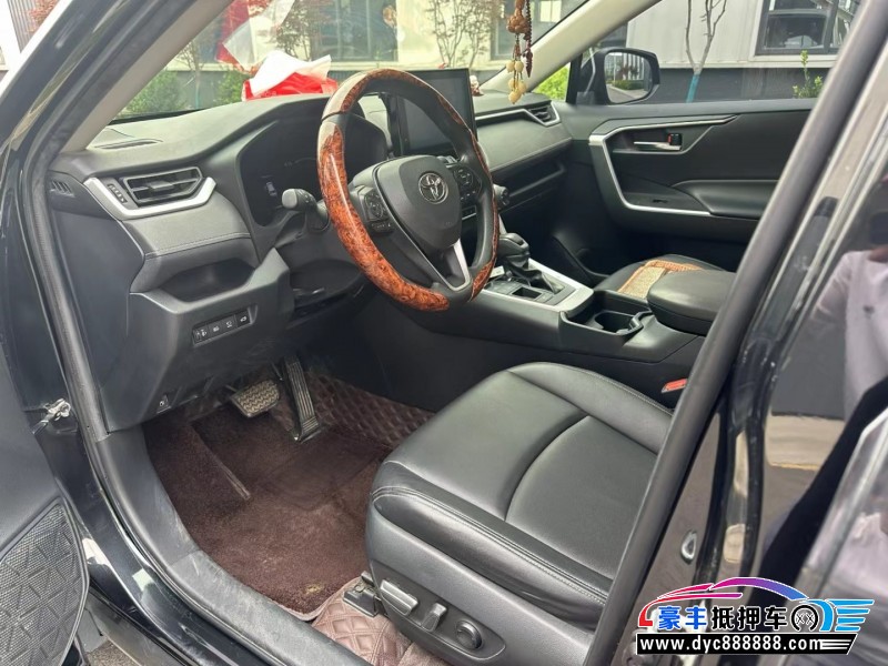 22年丰田RAV4SUV抵押车出售