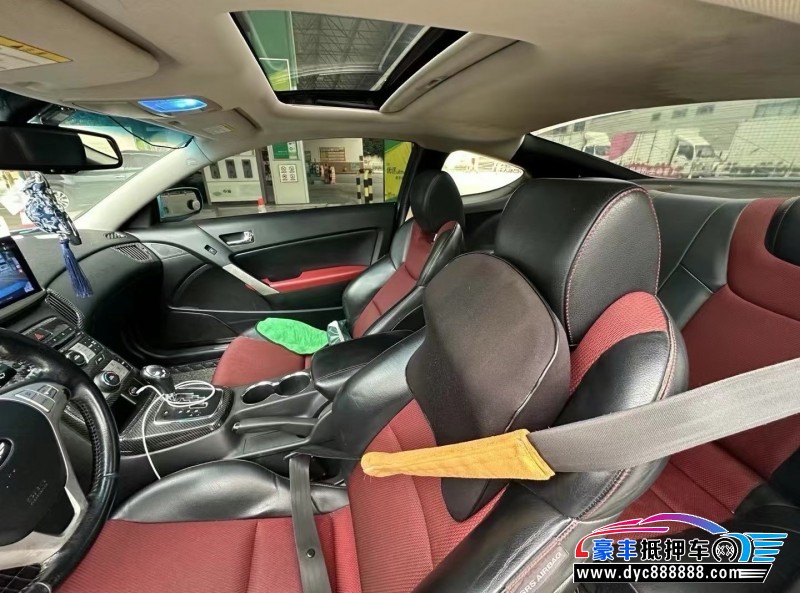 10年现代劳恩斯酷派轿车抵押车出售