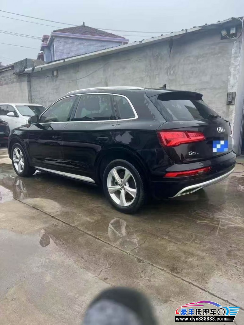 19年奥迪Q5轿车抵押车出售
