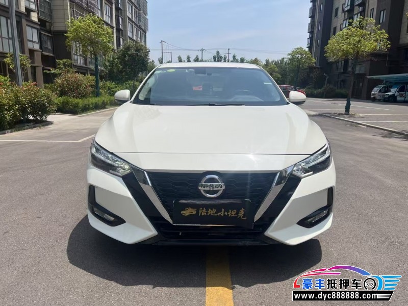 抵押车出售21年日产轩逸轿车