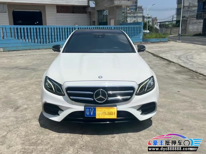 17年奔驰E轿车抵押车出售