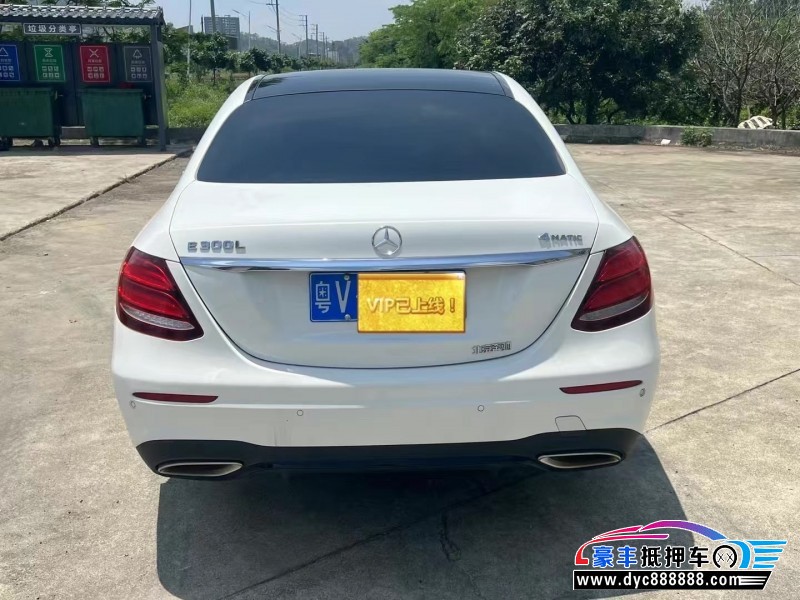 17年奔驰E轿车抵押车出售
