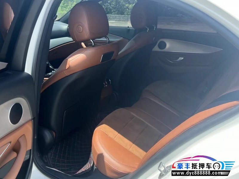 17年奔驰E轿车抵押车出售