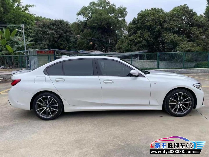 20年宝马3系轿车抵押车出售