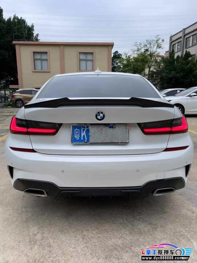 20年宝马3系轿车抵押车出售