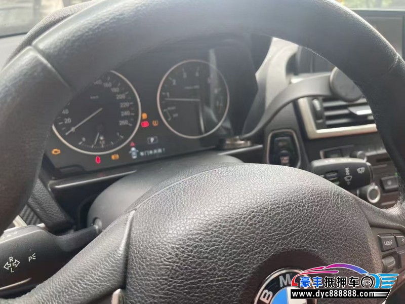 14年宝马1系轿车抵押车出售