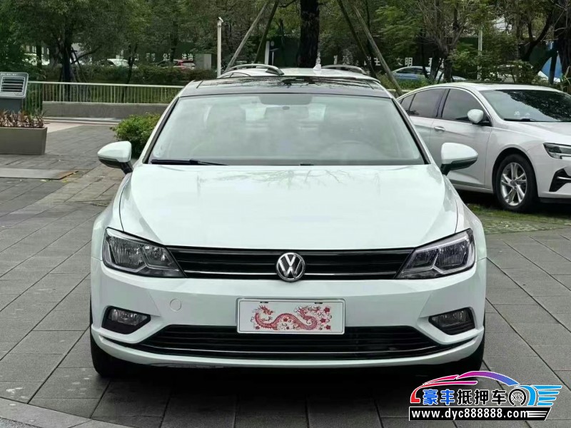 17年大众凌渡轿车抵押车出售