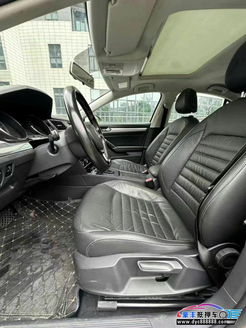 17年大众凌渡轿车抵押车出售