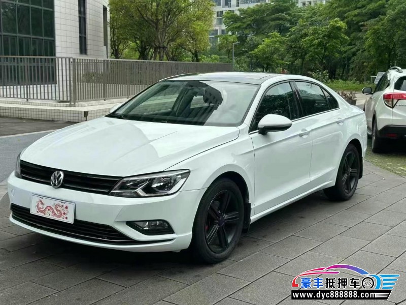 17年大众凌渡轿车抵押车出售