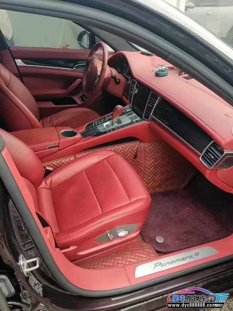 10年保时捷帕纳梅拉轿车抵押车出售